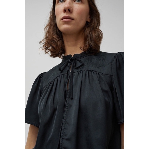 NWT CIAO LUCIA Leopard Short Sleeve Gathered Front Yoke Tie High Neck Crop Top S - Picture 8 of 10